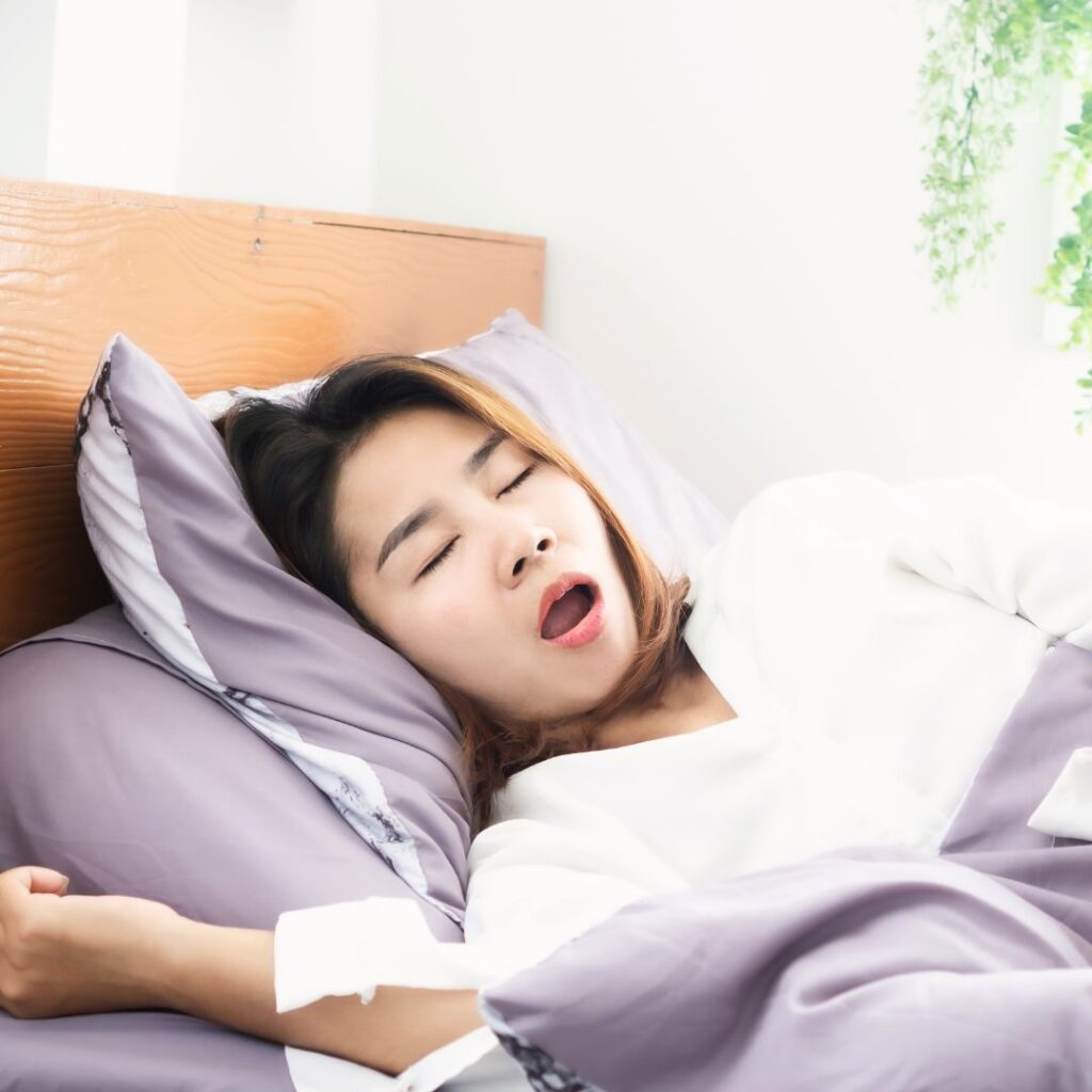 Les impacts sur la santé de dormir la bouche ouverte