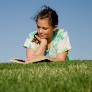 Faire des activités calmes le soir pour bien dormir pendant la canicule