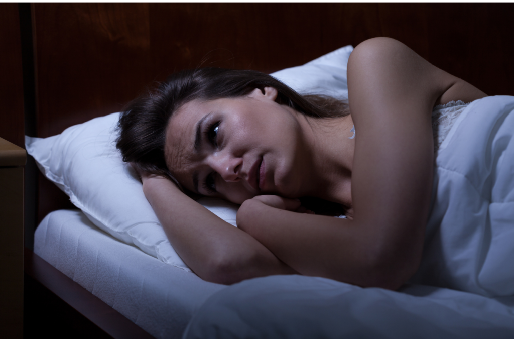 Découvrez comment la pollution nocturne perturbe votre sommeil et les solutions pour y remédier